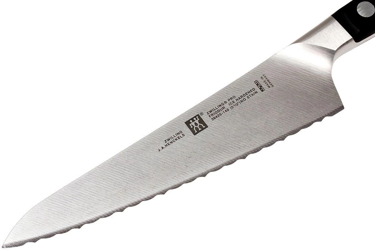 Zwilling Pro Cuchillo De Chef Dentado 14cm, 38425-141 - Imagen 3